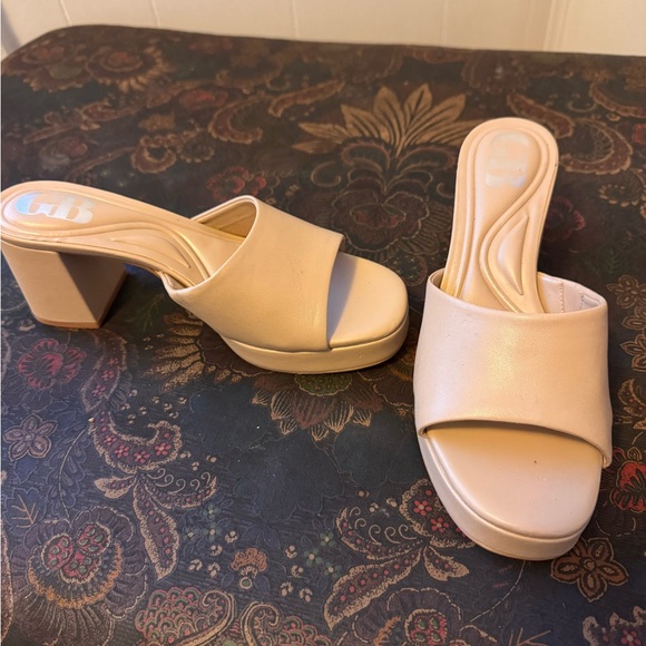 GB Platform Open Toe - Picture 1 of 3